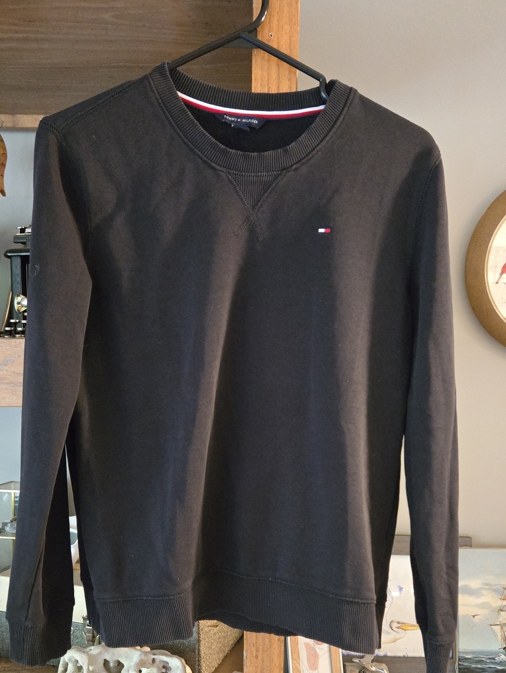 Tommy Hilfiger Black Crewneck Sweatshirt with Small Flag Logo